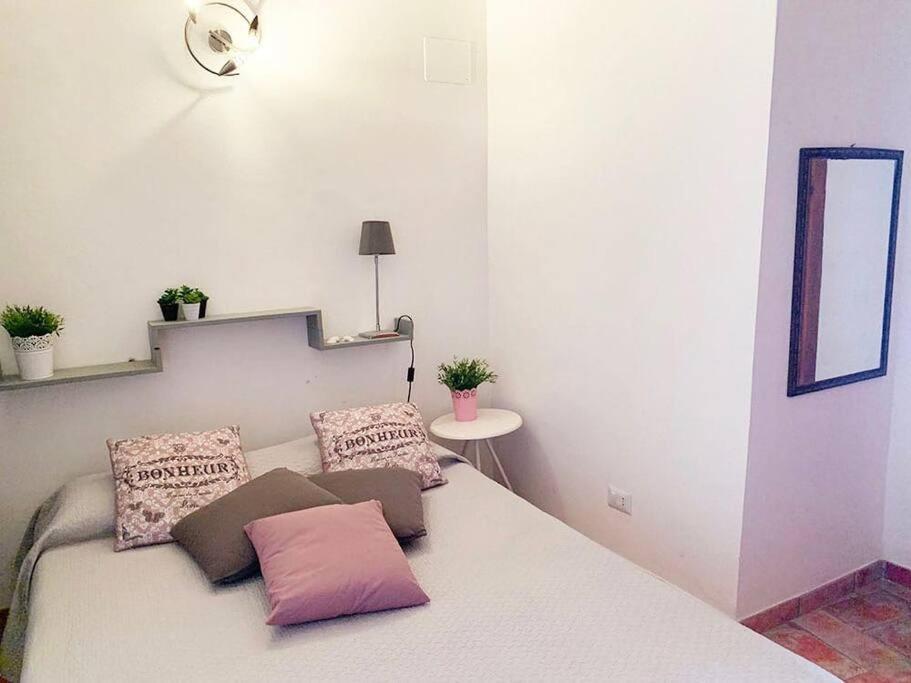Apartament Casa Al Teatro Terracina Zewnętrze zdjęcie